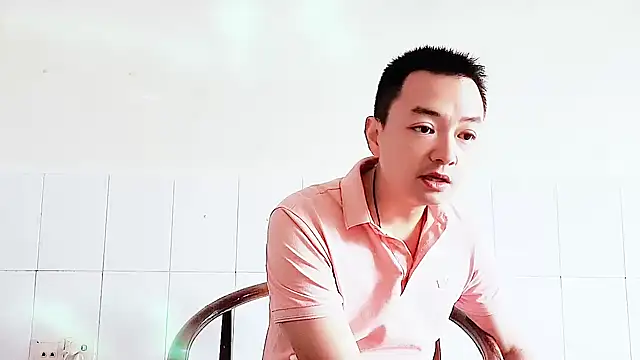 Snapshot of swg176 chatting on 2, 10, 2025 swg176 online show from 2, 10, 2025