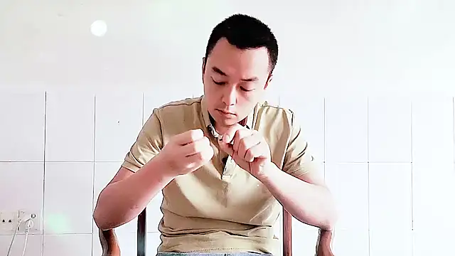 Snapshot of swg176 chatting on 3, 10, 2025 swg176 online show from 3, 10, 2025