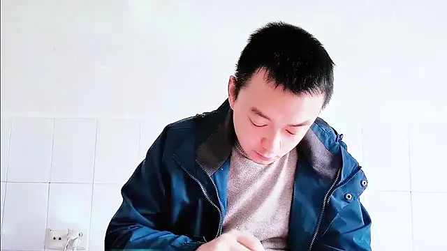 Snapshot of swg176 chatting on 17, 10, 2025 swg176 online show from 17, 10, 2025