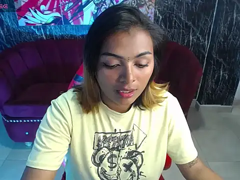 Snapshot of madelein_m chatting on 6, 2, 2025 madelein m online show from 6, 2, 2025