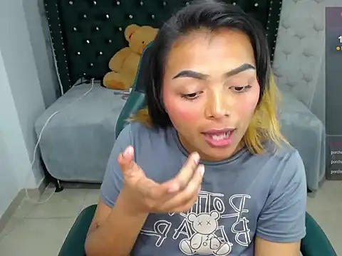 Snapshot of madelein_m chatting on 11, 2, 2025 madelein m online show from 11, 2, 2025