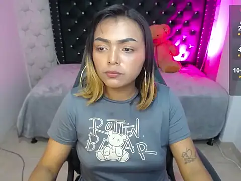 Snapshot of madelein_m chatting on 20, 2, 2025 madelein m online show from 20, 2, 2025