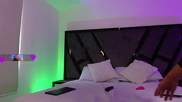 EthaanCox online show from 30, 11, 2025