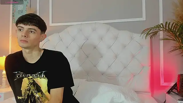 connor and angel online show from 3, 3, 2025