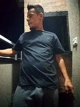 Santanacumxplod online show from 1, 5, 2026
