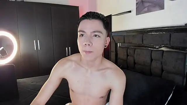 Snapshot of alanblack1 chatting on 18, 1, 2026 alanblack1 online show from 18, 1, 2026