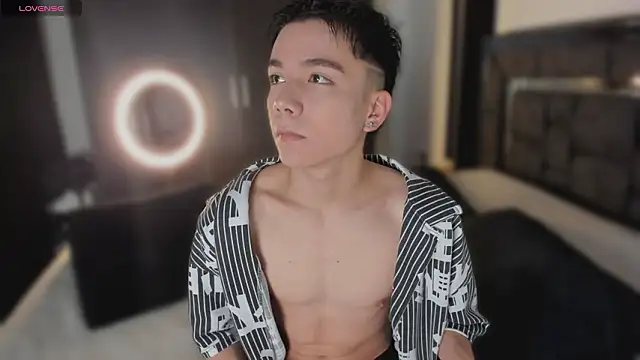 Snapshot of alanblack1 chatting on 16, 3, 2026 alanblack1 online show from 16, 3, 2026