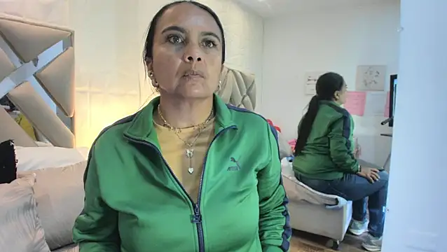 raquell moore online show from 5, 3, 2026