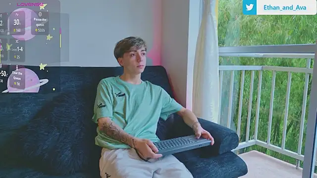 Snapshot of ethan_and_ava chatting on 26, 10, 2025 ethan and ava online show from 26, 10, 2025