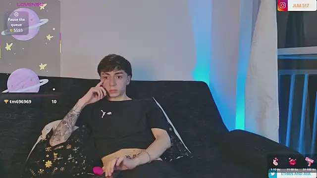 Snapshot of ethan_and_ava chatting on 19, 1, 2026 ethan and ava online show from 19, 1, 2026