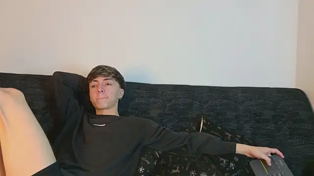 Snapshot of ethan_and_ava chatting on 21, 2, 2026 ethan and ava online show from 21, 2, 2026