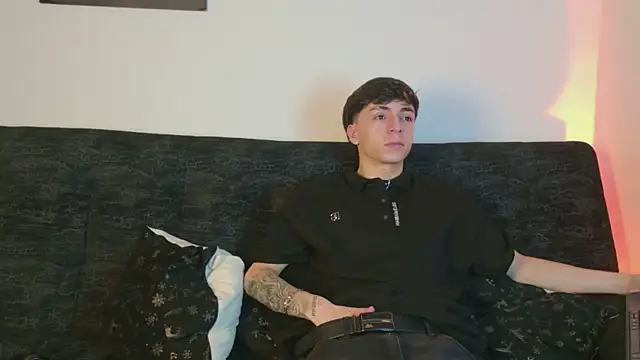 Snapshot of ethan_and_ava chatting on 12, 3, 2026 ethan and ava online show from 12, 3, 2026