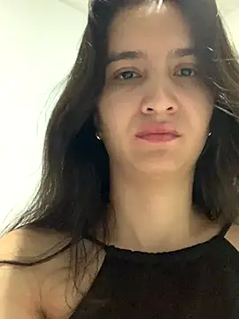 Snapshot of Bella_still chatting on 3, 12, 2025 Bella still online show from 3, 12, 2025