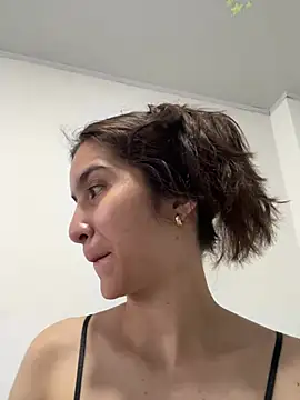 Snapshot of Bella_still chatting on 24, 2, 2026 Bella still online show from 24, 2, 2026