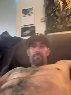 Snapshot of hornycouple818 chatting on 7, 2, 2025 hornycouple818 online show from 7, 2, 2025