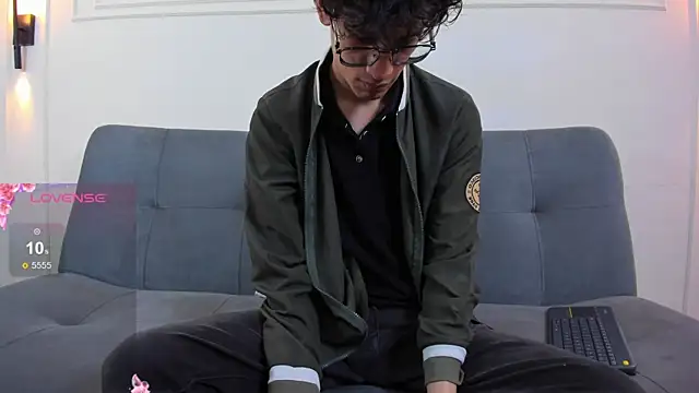 Cum hunters online show from 25, 6, 2026