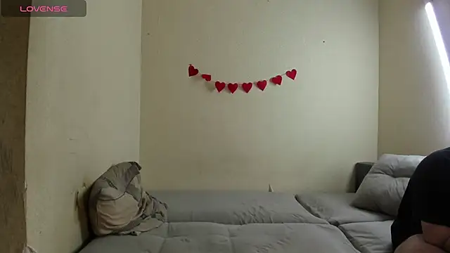 Browni Kiss online show from 21, 7, 2026