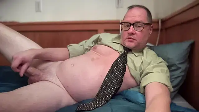 Snapshot of __DR3W__ chatting on 23, 2, 2025 DR3W online show from 23, 2, 2025