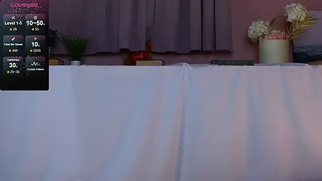 too sexxxy online show from 4, 3, 2025