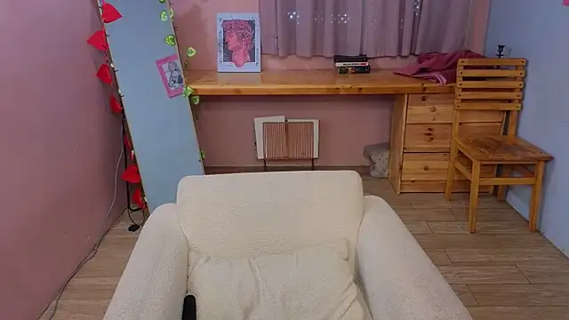 too sexxxy online show from 27, 6, 2026