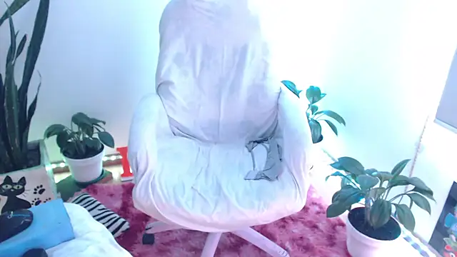 Snapshot of samy_love35 chatting on 3, 10, 2025 samy love35 online show from 3, 10, 2025