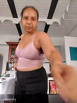 Snapshot of squirt-secret chatting on 1, 2, 2025 squirt-secret online show from 1, 2, 2025