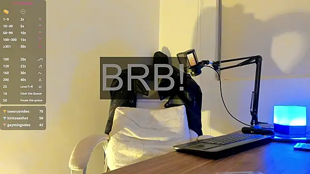 Snapshot of Fraannco chatting on 6, 3, 2025 Fraannco online show from 6, 3, 2025