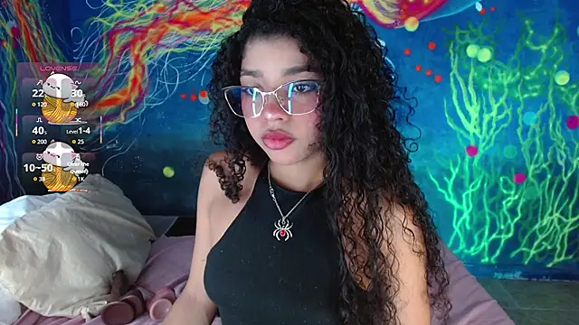 lucie petite online show from 6, 11, 2025