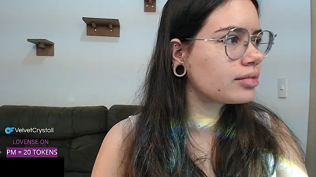 crystalll room online show from 25, 9, 2025