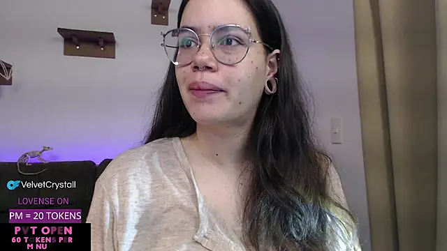 crystalll room online show from 19, 10, 2025