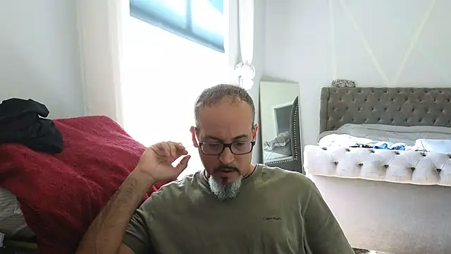 Snapshot of TheConfidentialClub chatting on 13, 2, 2025 TheConfidentialClub online show from 13, 2, 2025