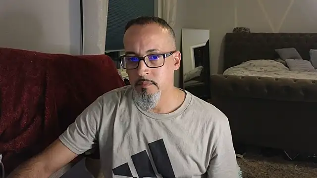 Snapshot of TheConfidentialClub chatting on 22, 2, 2025 TheConfidentialClub online show from 22, 2, 2025