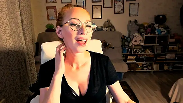 Snapshot of red_rocco chatting on 2, 11, 2025 red rocco online show from 2, 11, 2025