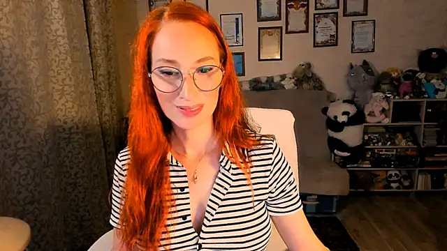 Snapshot of red_rocco chatting on 23, 11, 2025 red rocco online show from 23, 11, 2025