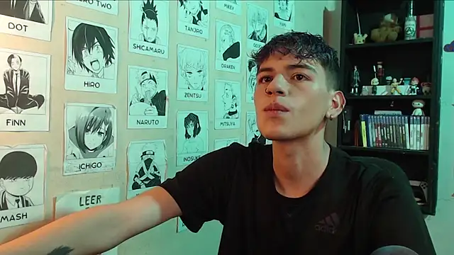 Snapshot of Mickey_Magic chatting on 31, 1, 2025 Mickey Magic online show from 31, 1, 2025