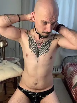 AssHunter4k online show from 19, 3, 2025