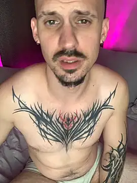 AssHunter4k online show from 15, 9, 2025