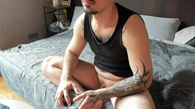 AssHunter4k online show from 20, 7, 2026