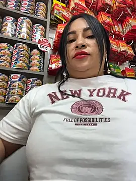 Snapshot of Miia_Jazmin chatting on 11, 7, 2026 Miia Jazmin online show from 11, 7, 2026