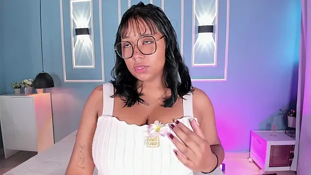 isabella zc online show from 25, 7, 2026