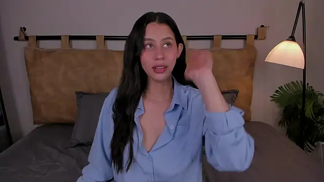 hannah brady online show from 24, 9, 2025