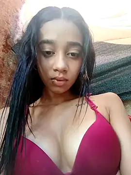 Snapshot of Zoe_Sweett18 chatting on 17, 1, 2025 Zoe Sweett18 online show from 17, 1, 2025