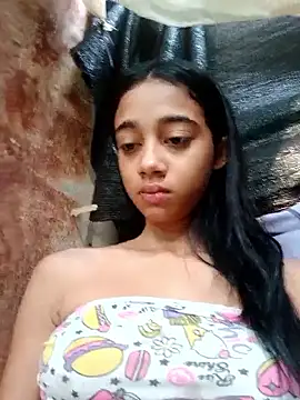 Snapshot of Zoe_Sweett18 chatting on 28, 2, 2025 Zoe Sweett18 online show from 28, 2, 2025