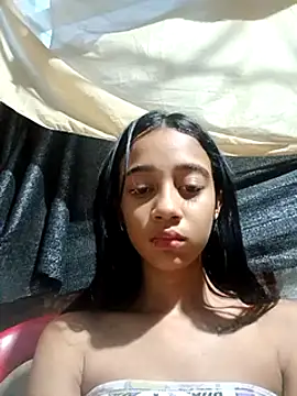 Snapshot of Zoe_Sweett18 chatting on 28, 2, 2025 Zoe Sweett18 online show from 28, 2, 2025