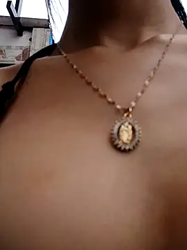 Snapshot of Zoe_Sweett18 chatting on 15, 3, 2025 Zoe Sweett18 online show from 15, 3, 2025