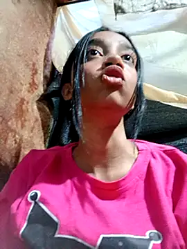 Snapshot of Zoe_Sweett18 chatting on 20, 3, 2025 Zoe Sweett18 online show from 20, 3, 2025