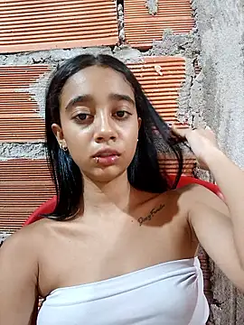 Snapshot of Zoe_Sweett18 chatting on 28, 10, 2025 Zoe Sweett18 online show from 28, 10, 2025