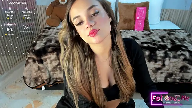 Snapshot of Lolly_18 chatting on 3, 8, 2026 Lolly 18 online show from 3, 8, 2026