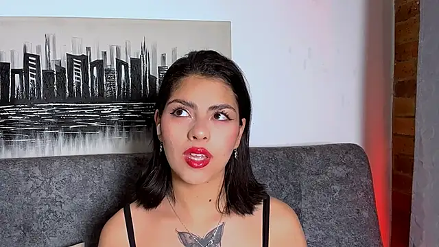 Snapshot of dulcecharlotte_claptone1 chatting on 10, 10, 2025 dulcecharlotte claptone1 online show from 10, 10, 2025