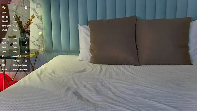 Snapshot of AmberShays chatting on 1, 3, 2025 AmberShays online show from 1, 3, 2025